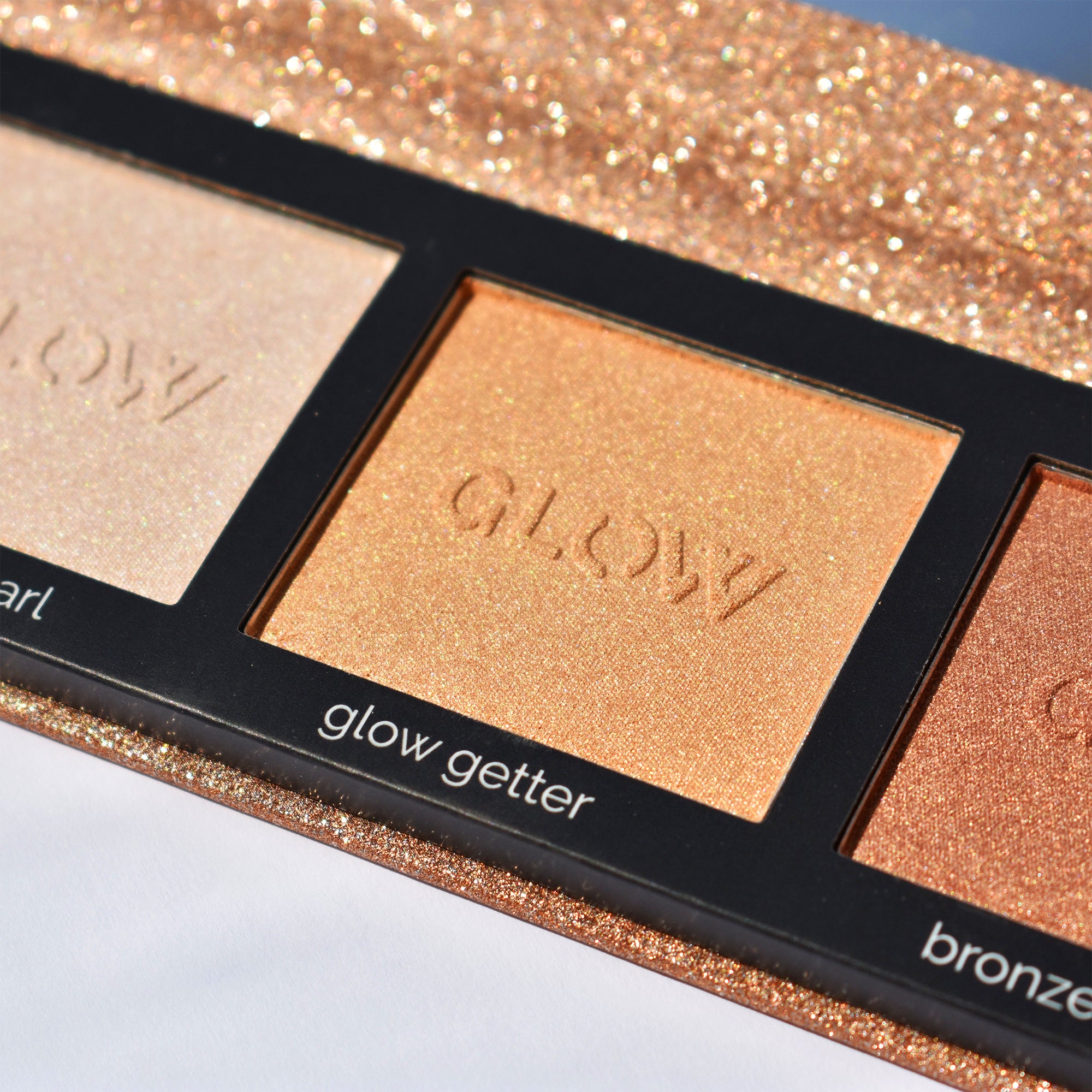 Glow By So...? Illuminating Highlighting Palette